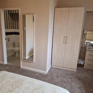 Triple Room Private Bathroom